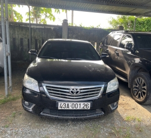 Thanh lý 01 (Một) Xe ô tô con đã qua sử dụng mang biển kiểm soát 43A-001.26; Nhãn hiệu: TOYOTA; Số loại: CAMRY GSV40L-JETGKU; Năm/Nước sản xuất: 2010/Việt Nam; Màu sơn: Đen; Số chỗ ngồi: 05 chỗ.
