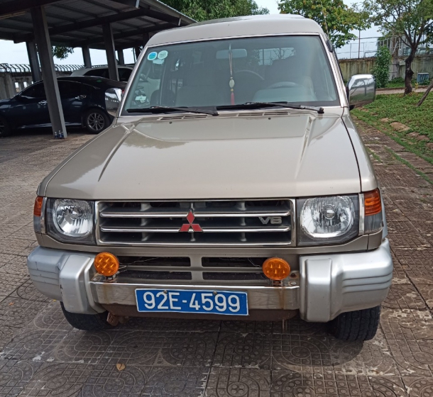 Mua cung cấp xe cộ Tập đoàn Mitsubishi Pajero Thể Thao cũ giá cả tương đối mềm đáng tin tưởng 042023  Bonbanhcom